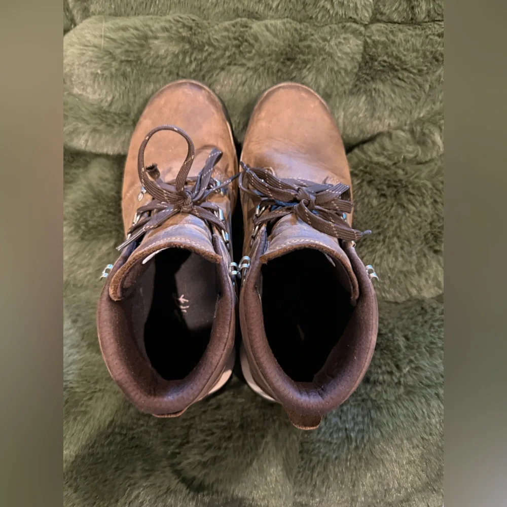 Danner Inquire Chukka Hiking Boots - Picture 5 of 13